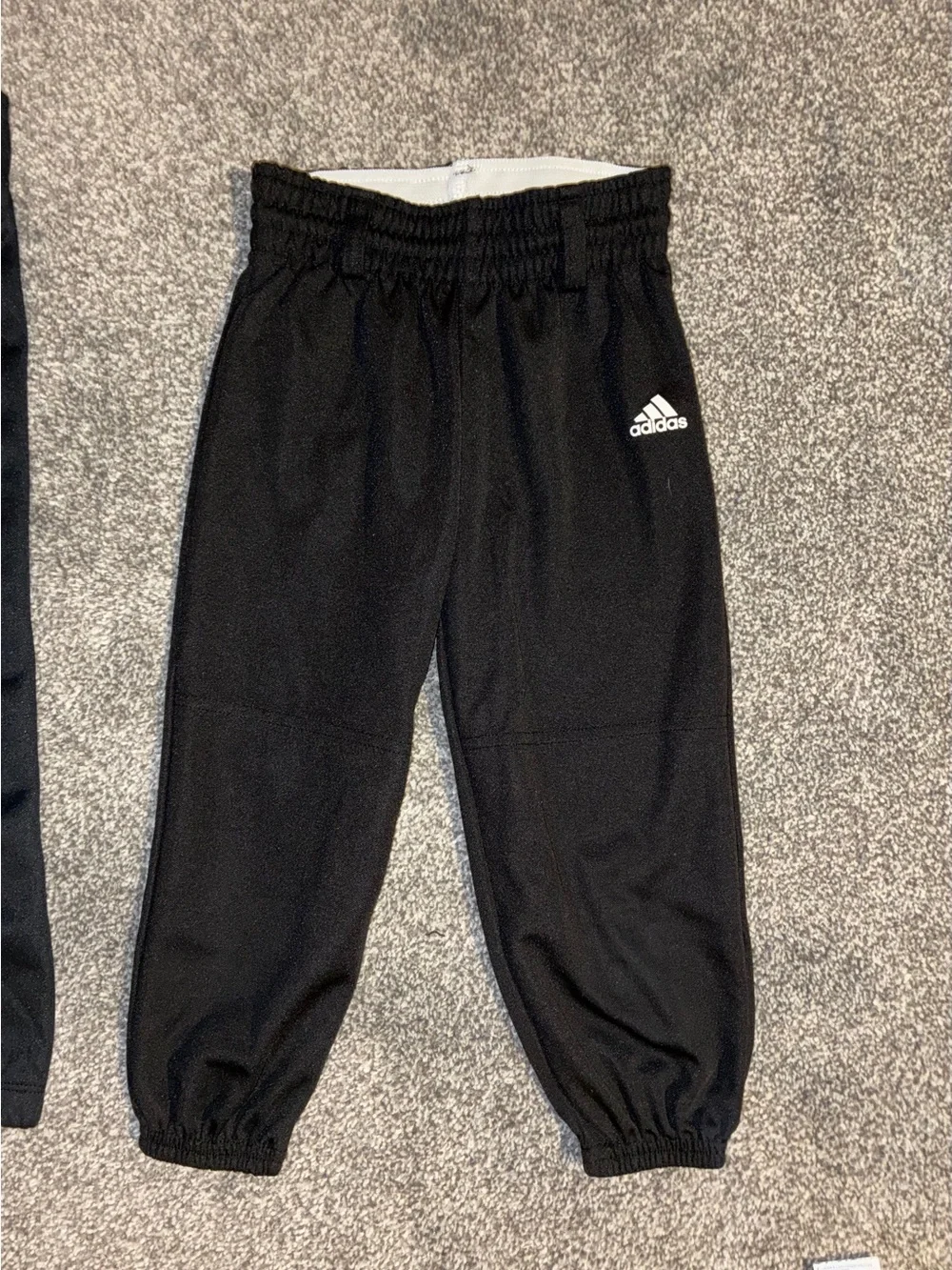 Under Armour pairs total